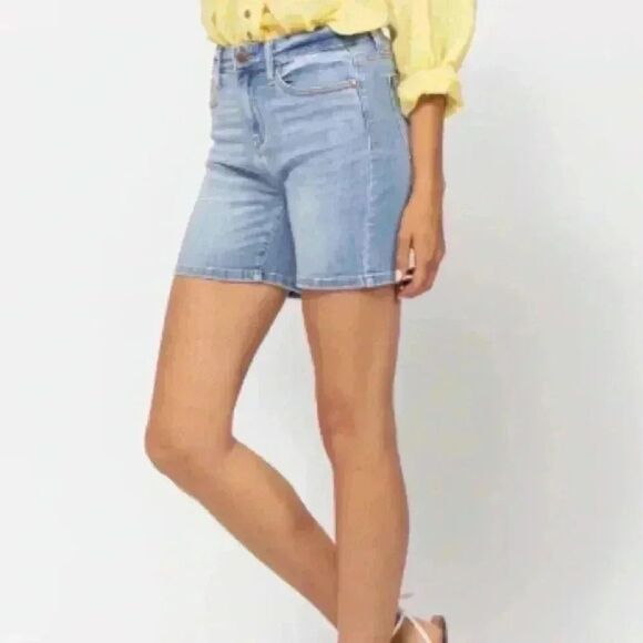 Judy Blue Sky Blue Women's Bermudas - Picture 5 of 6